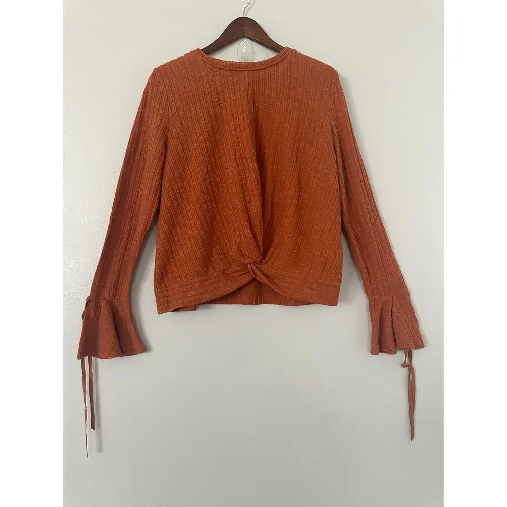 Davi & Dani Bell Sleeve Ribbed Sweater Size Large